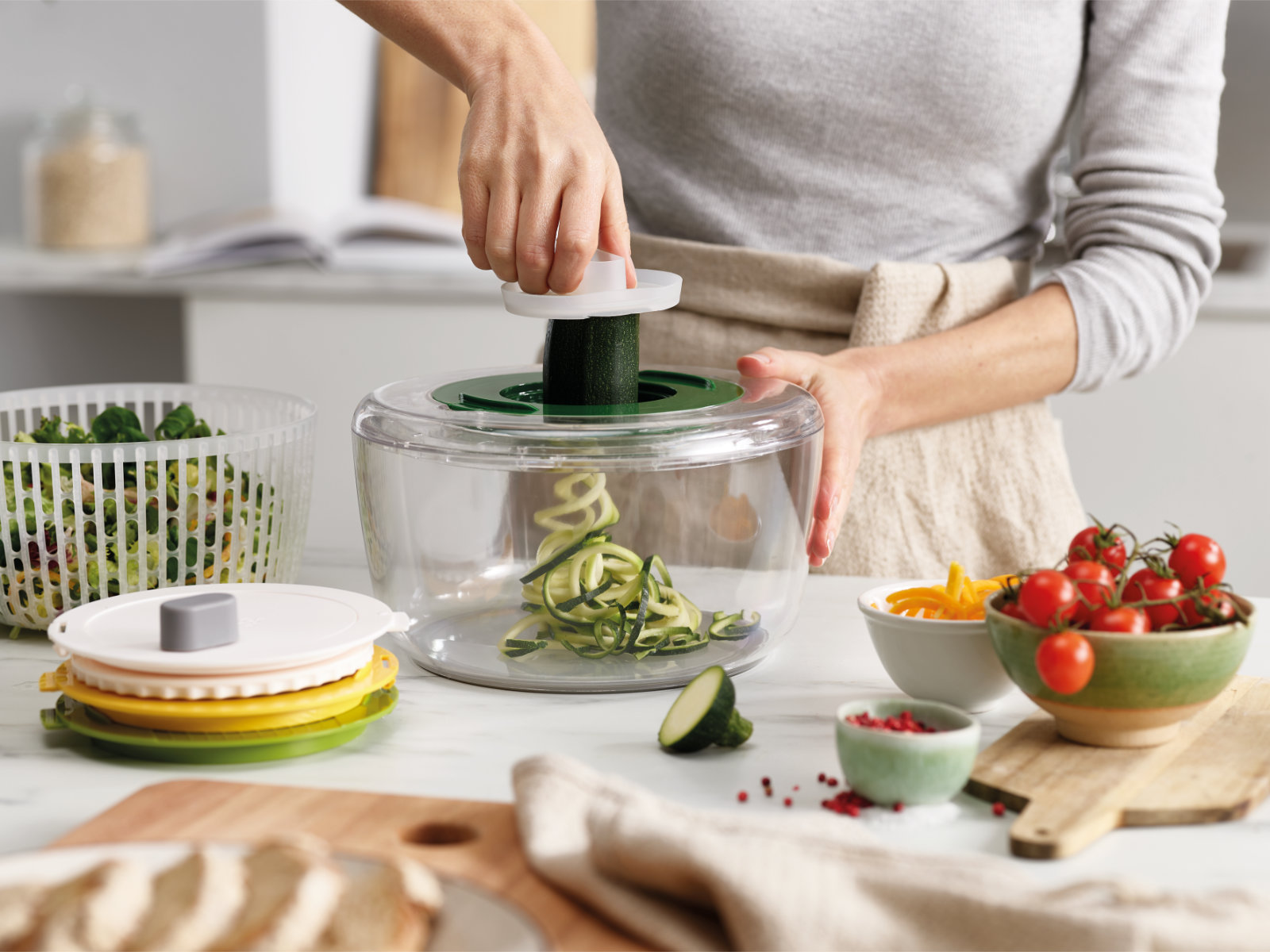 4-teiliges Salatzubereitungs-Set, mehrfarbig | Multi-Prp 4-PC Salad Prep Set
