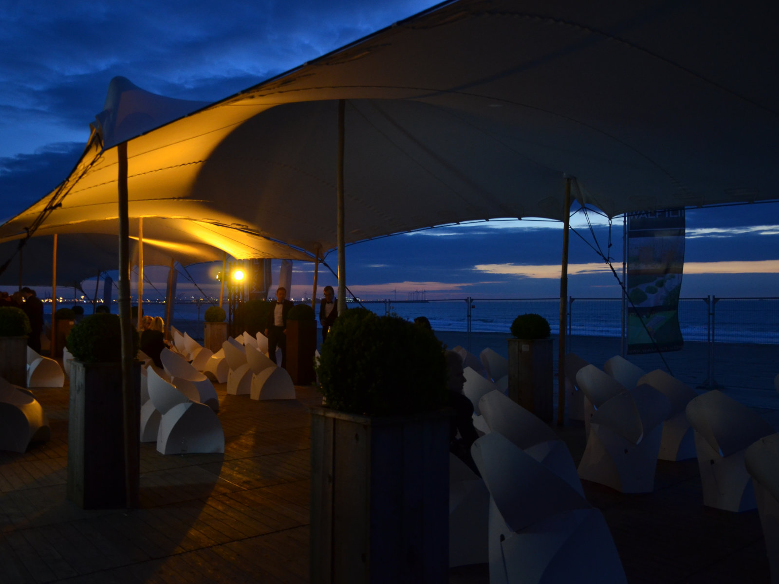 2-flux_chair_weiss_beach_13