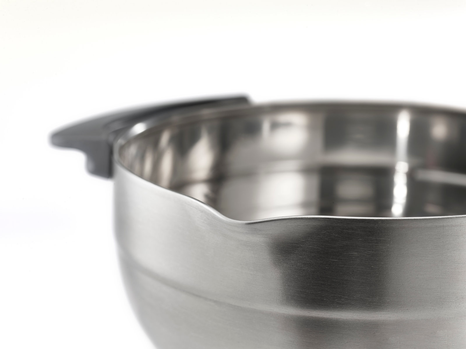 Kompaktes 9-teiliges Schüssel-Set aus Edelstahl zur Speisenzubereitung - Messbecher, Rührschüsseln, Siebe | Nest 9 Steel Bowl