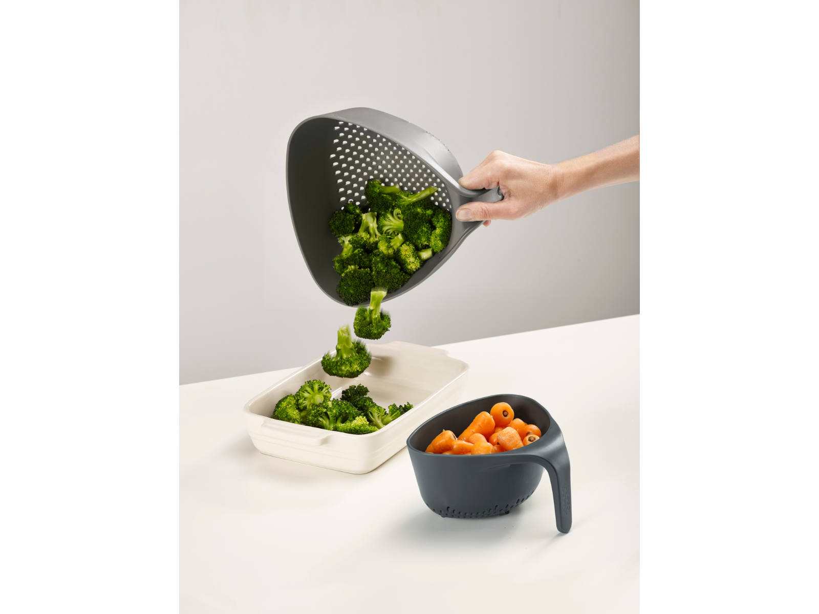 2-in-1 teiliges Sieb-Set | Nest Colanders