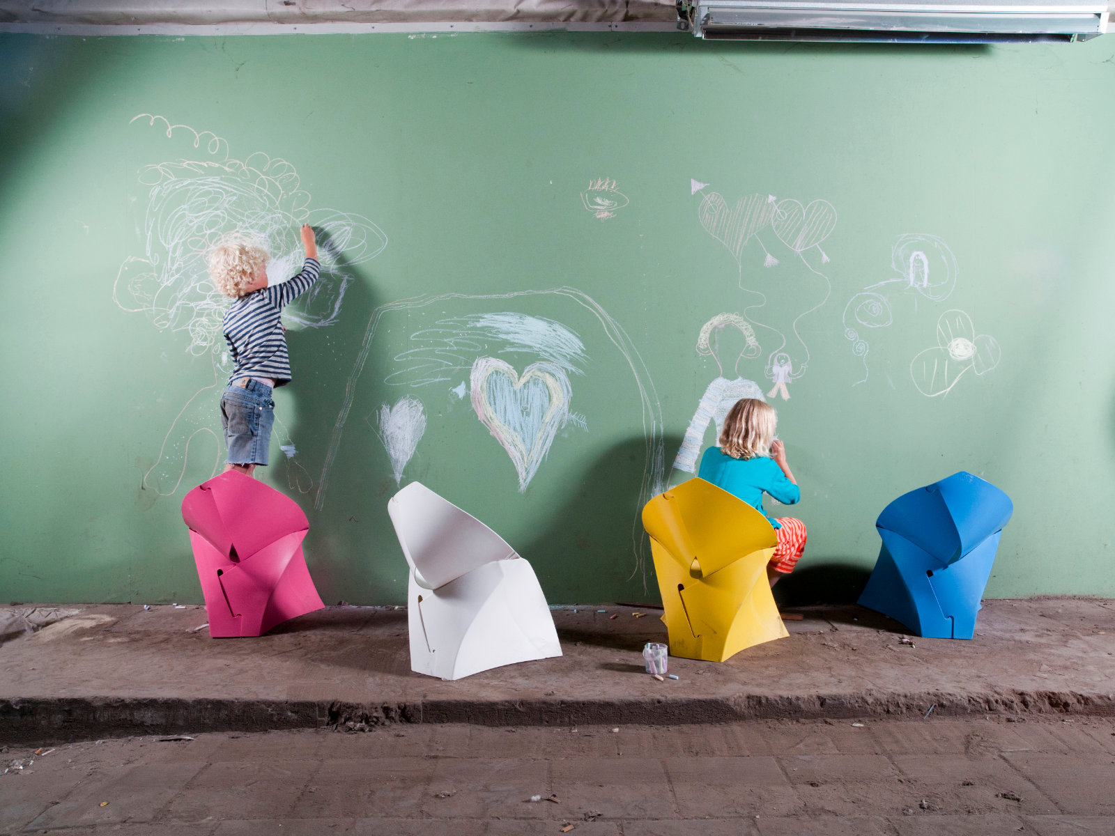 2-flux_chair_junior_weiss_1